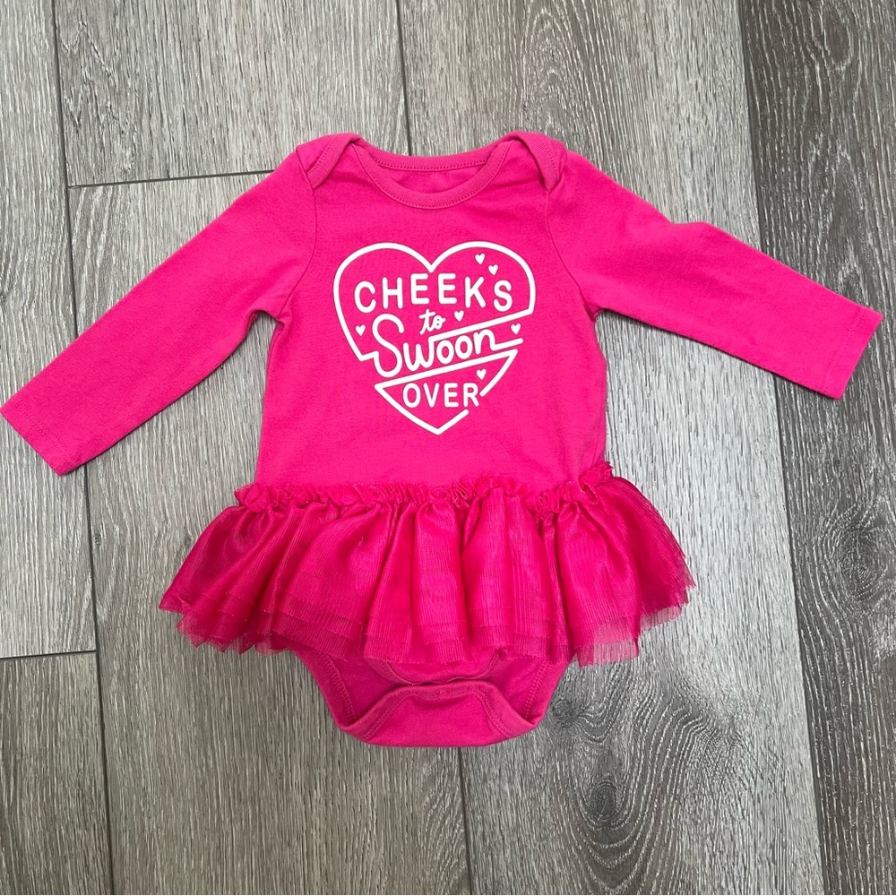 CAT & JACK BODYSUIT DRESS VALENTINES DAY PINK 6-9MO